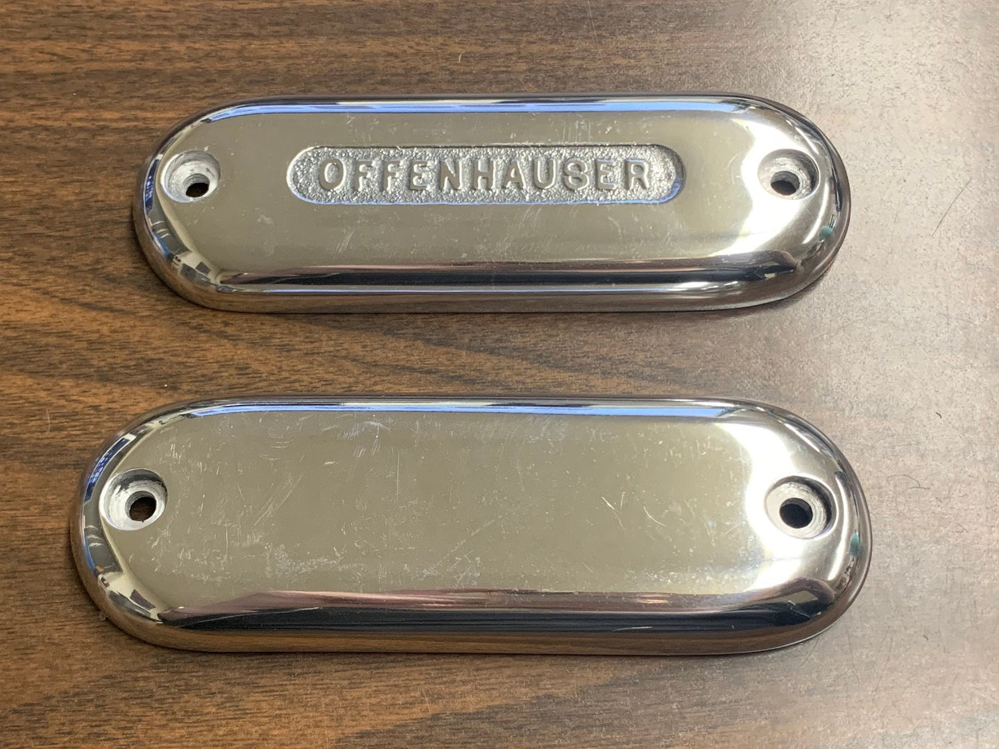 Offenhauser 5408T Breather Top. Fits all Offenhauser breathers with the exception of the JR breather. Polished. Available with the Offenhauser logo or without. Screws Included. DFW Speed Syndicate