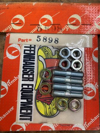 Offenhauser 5898 Bolt Kit. For 4 barrel carb. Includes 4- 5/16 carb studs, 4 washers, 4 nuts.Overall stud length 2.5″ DFW Speed Syndicate