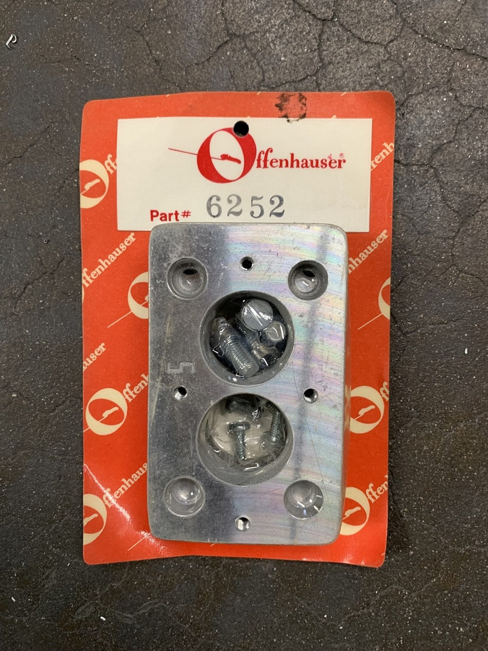 Offenhauser 6252 Adapter for Holley 5200 2bl carb to stock 3 1/8″ x 1 3/4″ bolt pattern. DFW Speed Syndicate